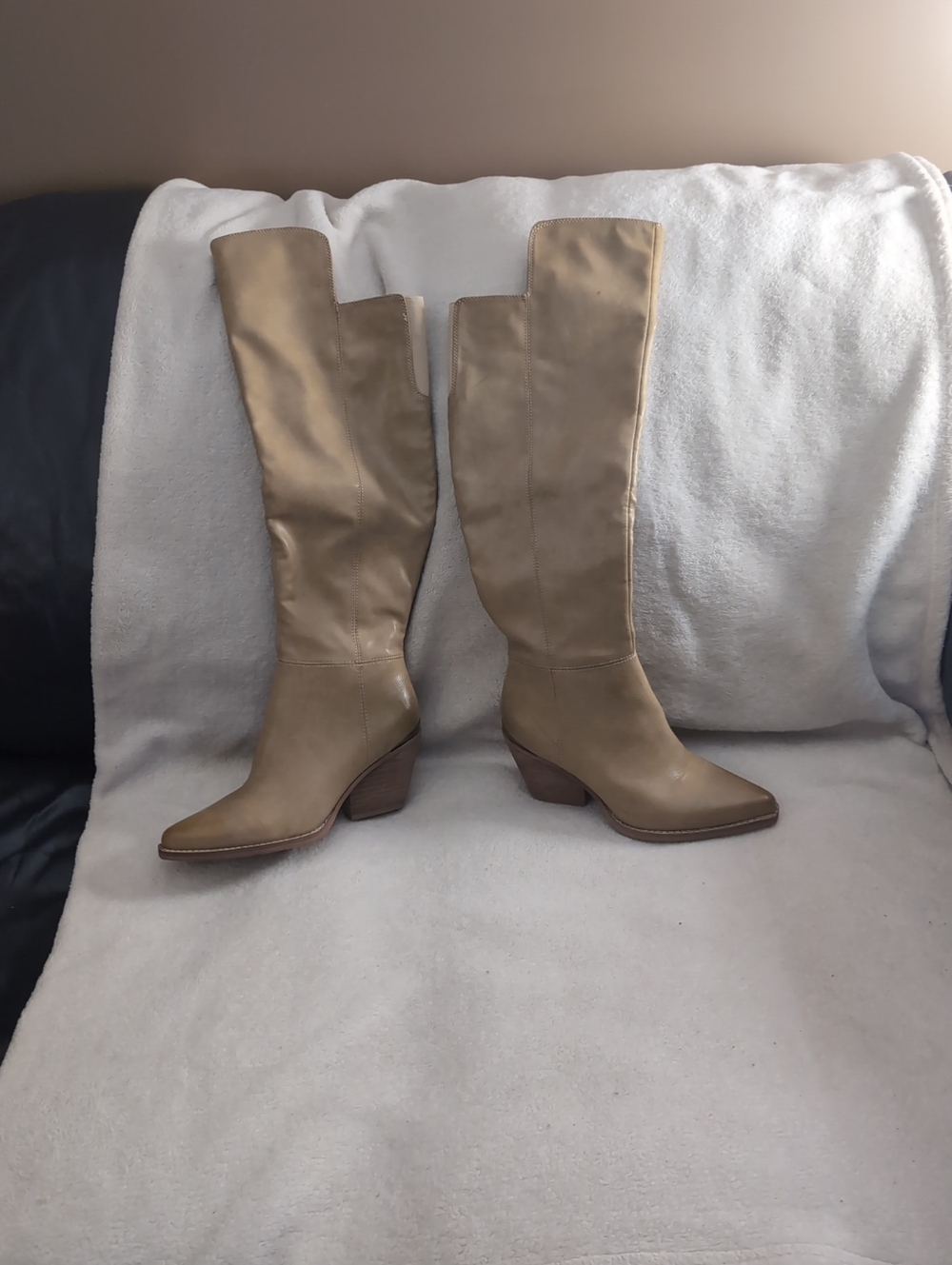 ZODIAC Women's Ronson Over-the-Knee Heel Western Boots Light Brown 8M -New